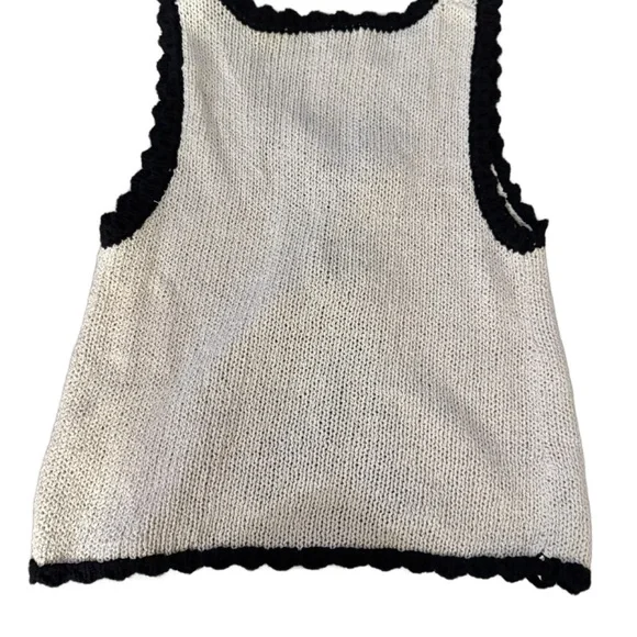 Blu Pepper Ivory Knit Vest with black Edging - Picture 2 of 4